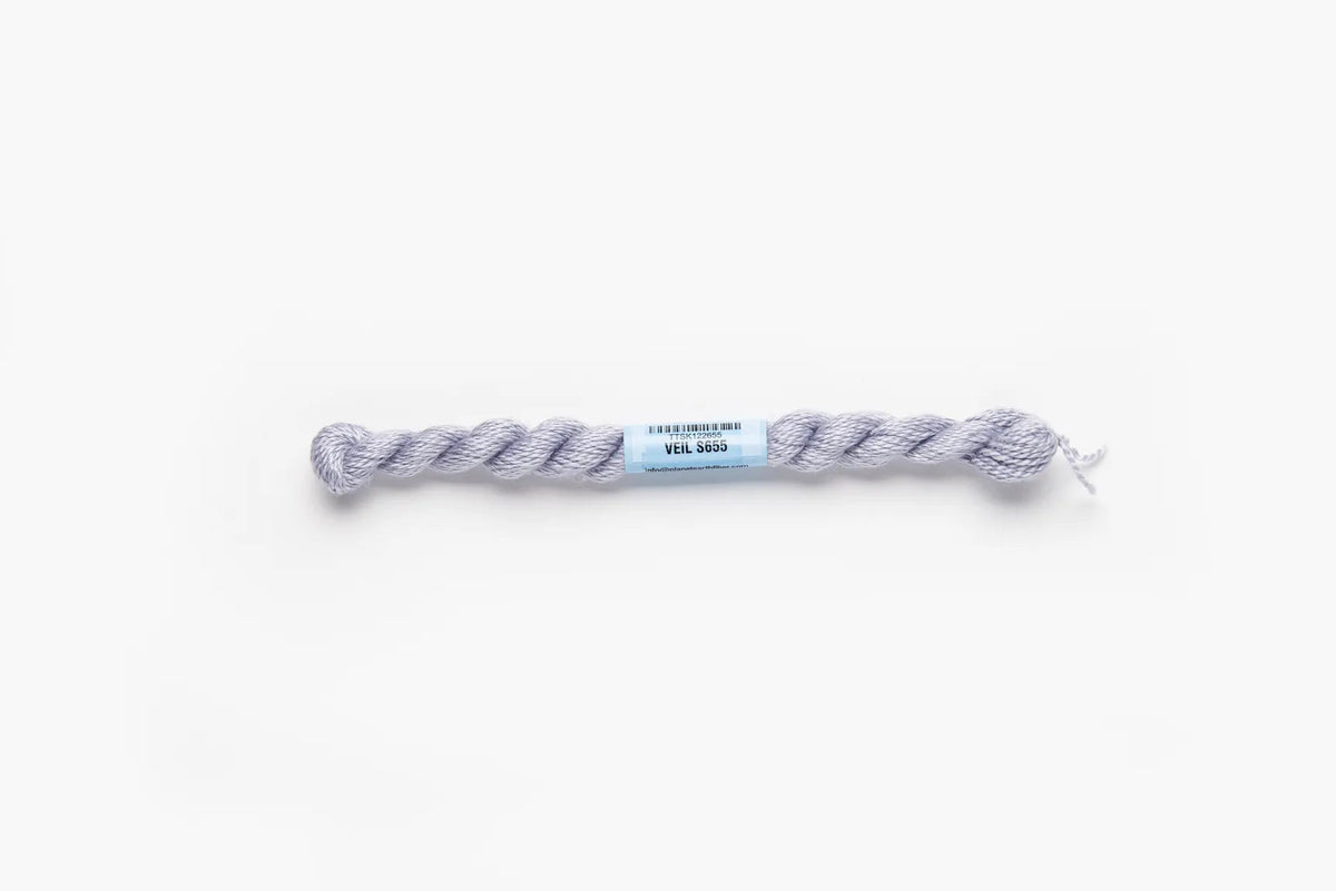 Essentials - 655 Veil