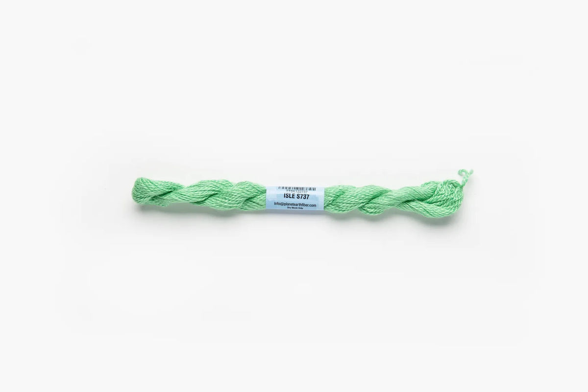 Essentials - 737 Isle