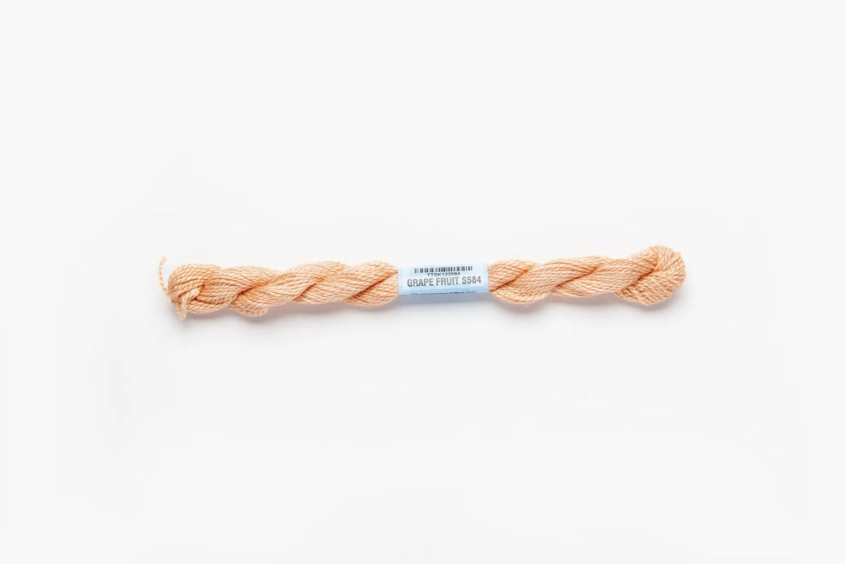 Essentials - 584 Grapefruit